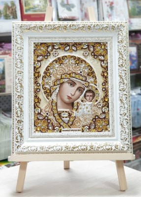 Набор для вышивания бисером и хрустальными камнями и жемчугом Казанская Пресвятая Богородица в золоте